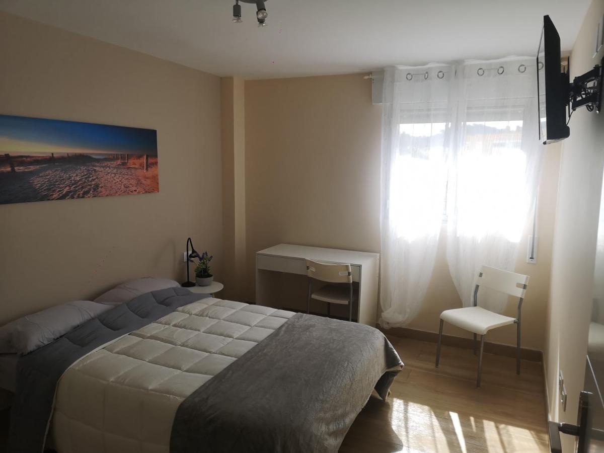 Hostal Mari En La Laguna, Alquiler Habitacion Privada En Hostal, 6 Habitaciones Cerca De La Universidad Y Aeropuerto Norte, 3 Banos Compartidos La Laguna  Ngoại thất bức ảnh
